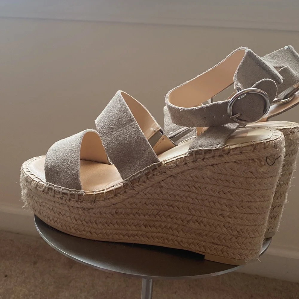 NEW Women’s Dolce Vita Shae Asymmetrical Espadrille Wedge Sandals
